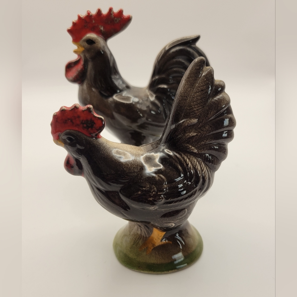 Vintage Ceramic Rooster and Hen Figurine.